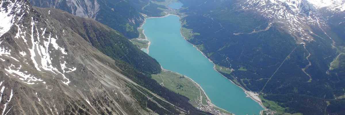 Flugwegposition um 12:21:27: Aufgenommen in der Nähe von Maloja, Schweiz in 3307 Meter